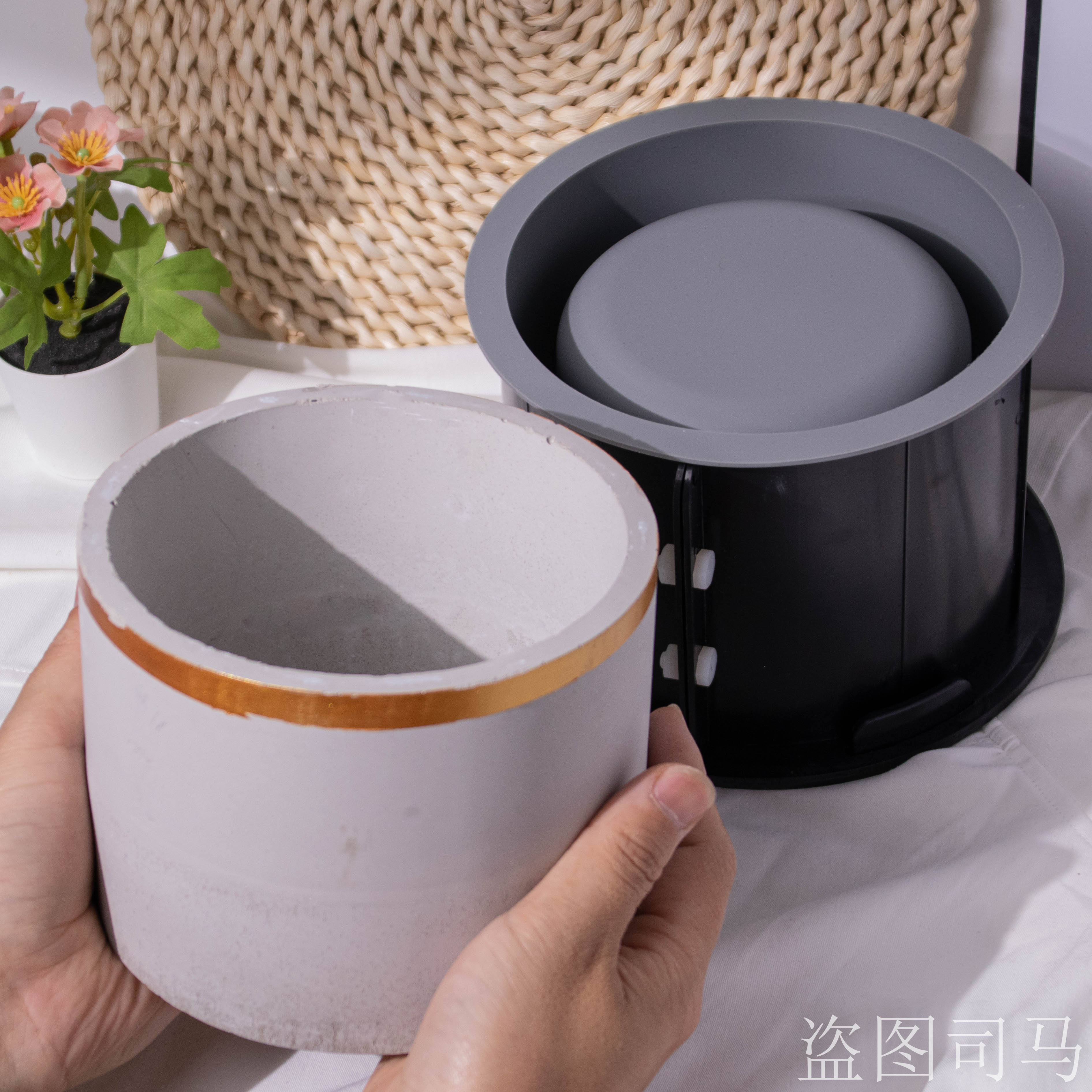 Large Round Flower Pot Cement  - Potsticker Mold reseña y precio